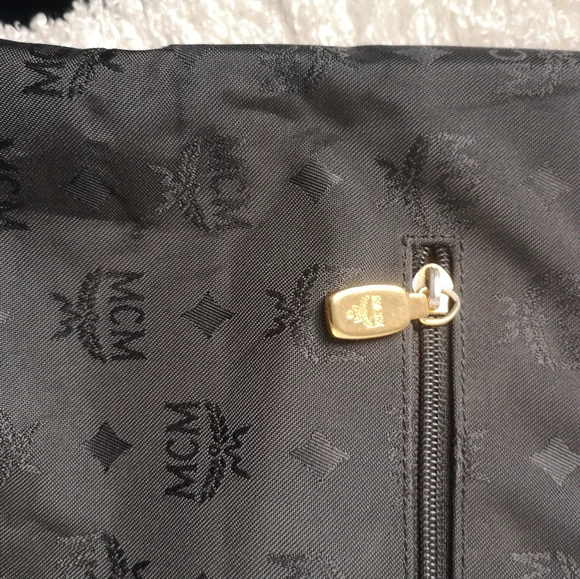 Authentic MCM vintage bag - Picture 11 of 15